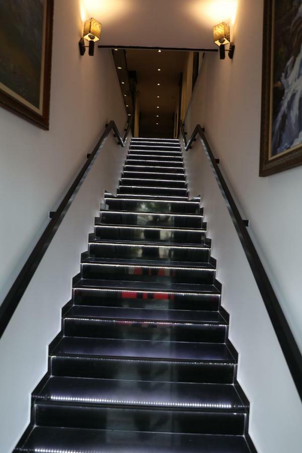 Hotel Aglon Vlore Exterior photo